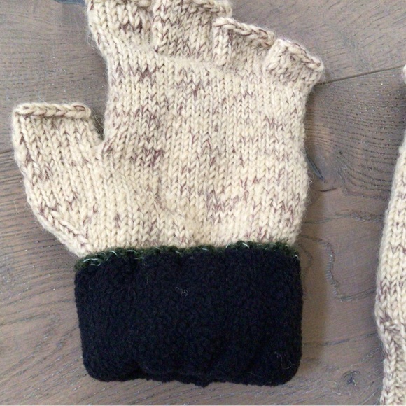 New Sundance Catalog 100% wool fleece lined cloves/ Snowstorm Cliff Gloves - Picture 9 of 10